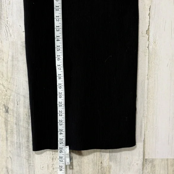 Guess Slimming Black Ribbed Mini Dress Strapless - Picture 4 of 10
